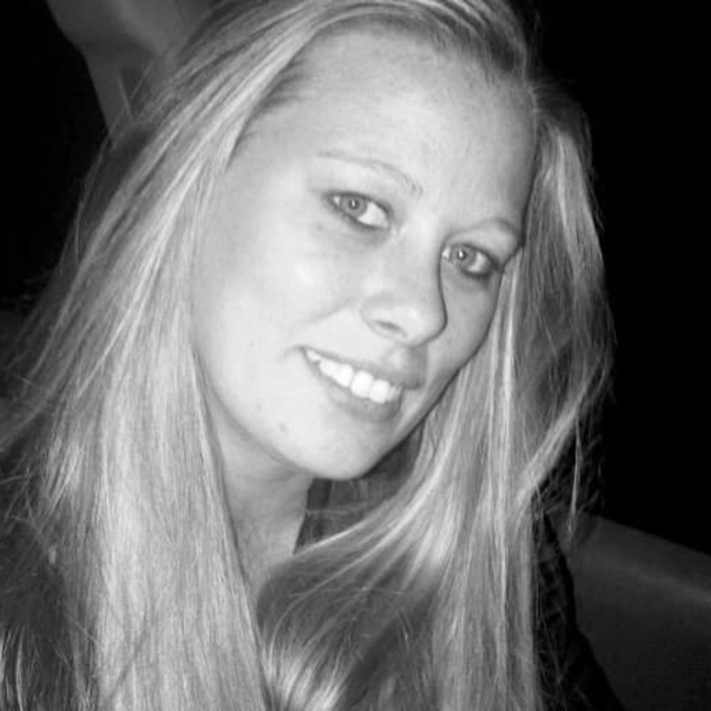 Meet your Posher, Casey